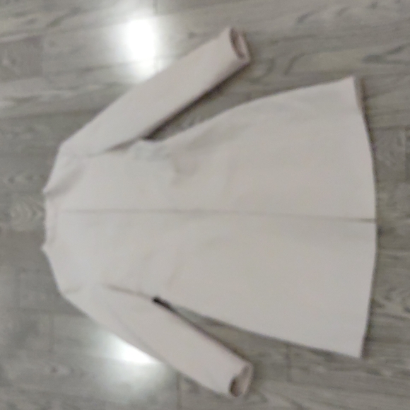 Beautiful trench coat by lucent☘️🍀🌼 - Picture 1 of 12